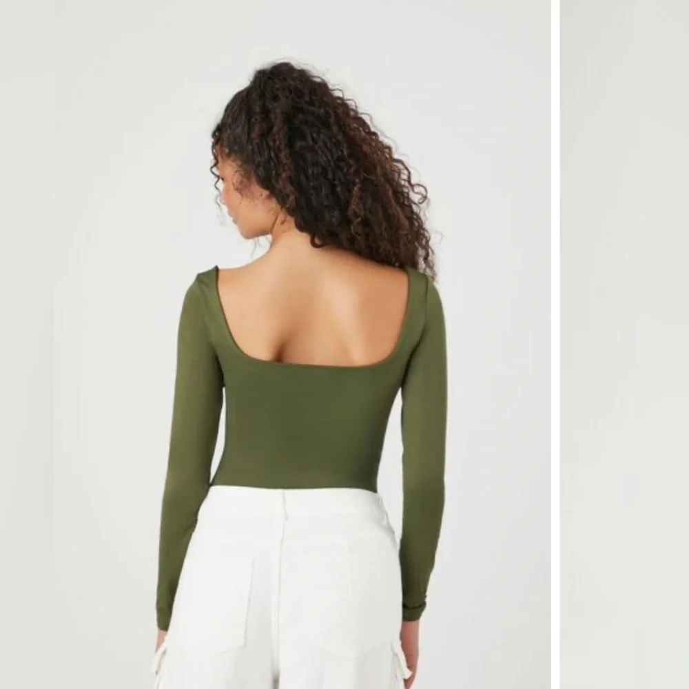 NWT - long sleeve bodysuit - Picture 2 of 7